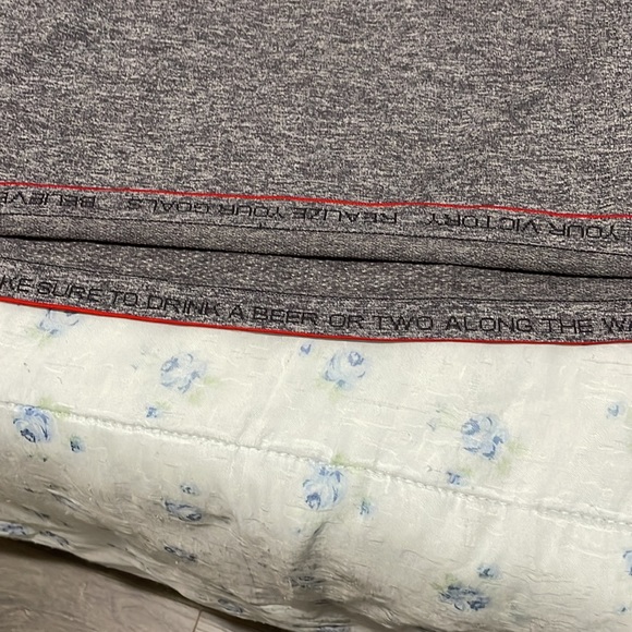 Lululemon Metal Vent Shirt - Picture 6 of 6